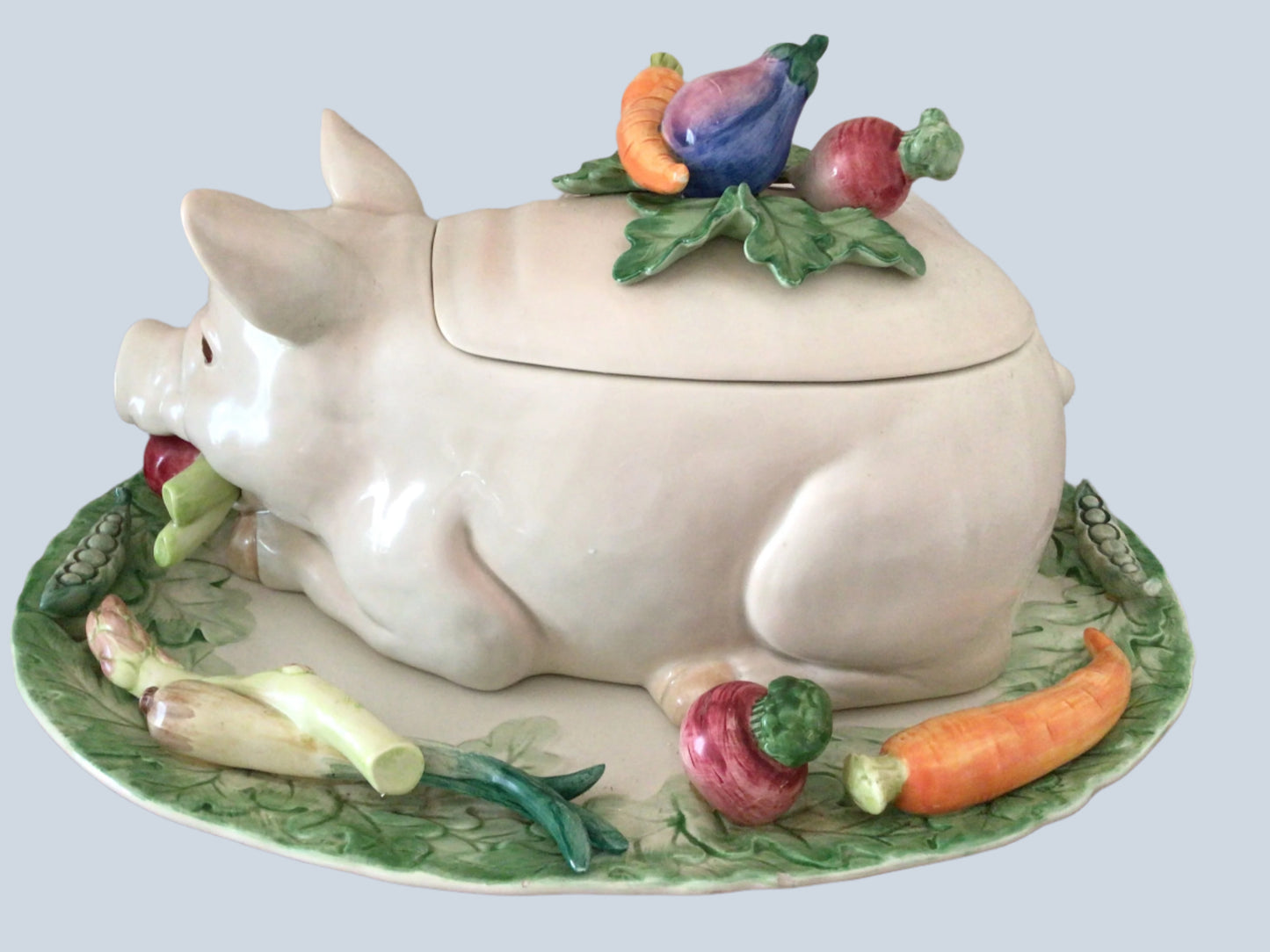 Fitz And Floyd 21st century, French Market, Pig soup Tureen + Platter + Spoon
