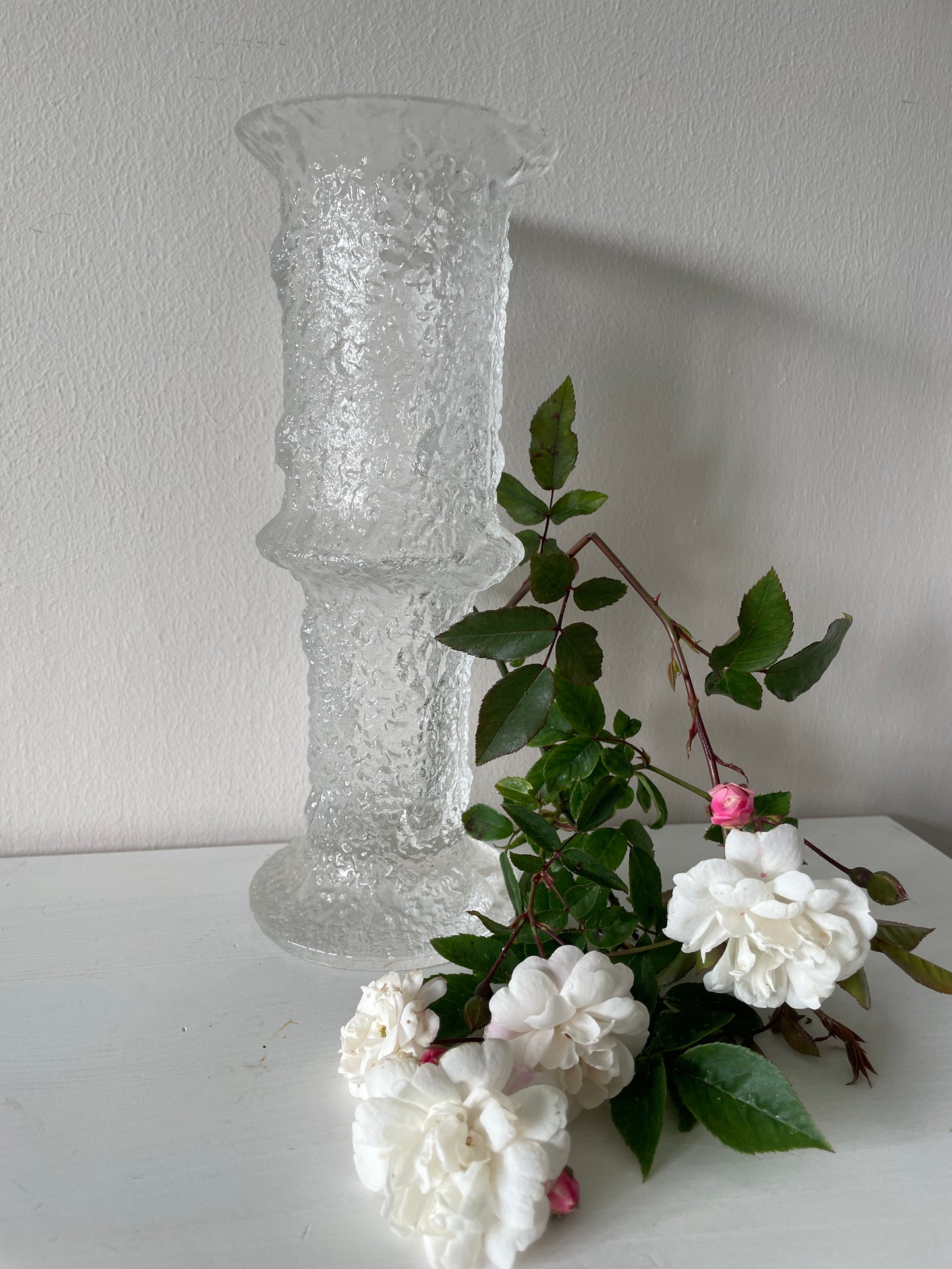 Iittala Nardus Vase. Timo Sarpaneva. 1960’s Hand blown Art Glass. Finland Iittala Art Glass. Designed by Timo Sarpaneva from Finland