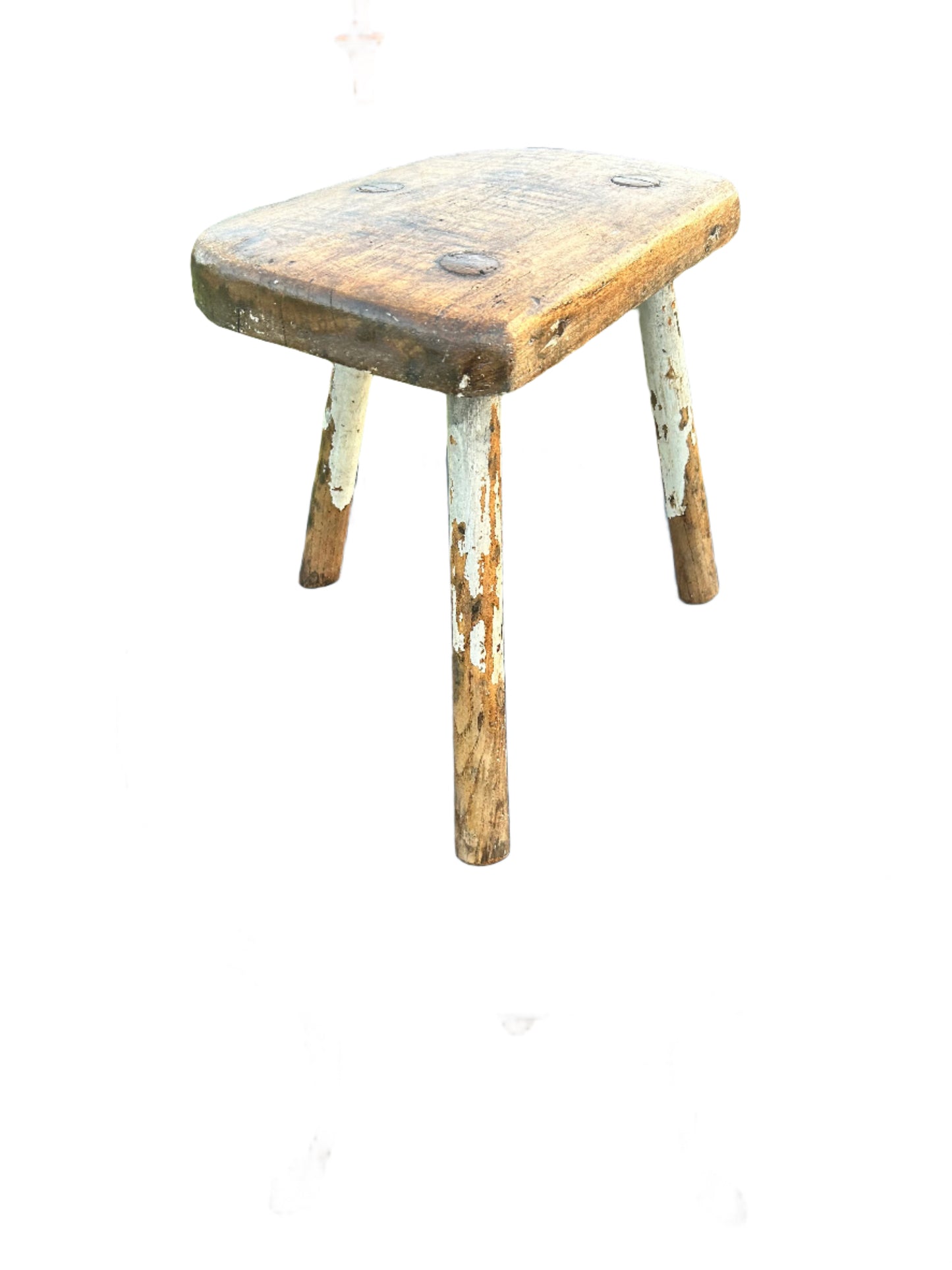 Georgian Welsh Elm Milking Stool Three Legged Handmade Wooden Milking or Cutlers Stool