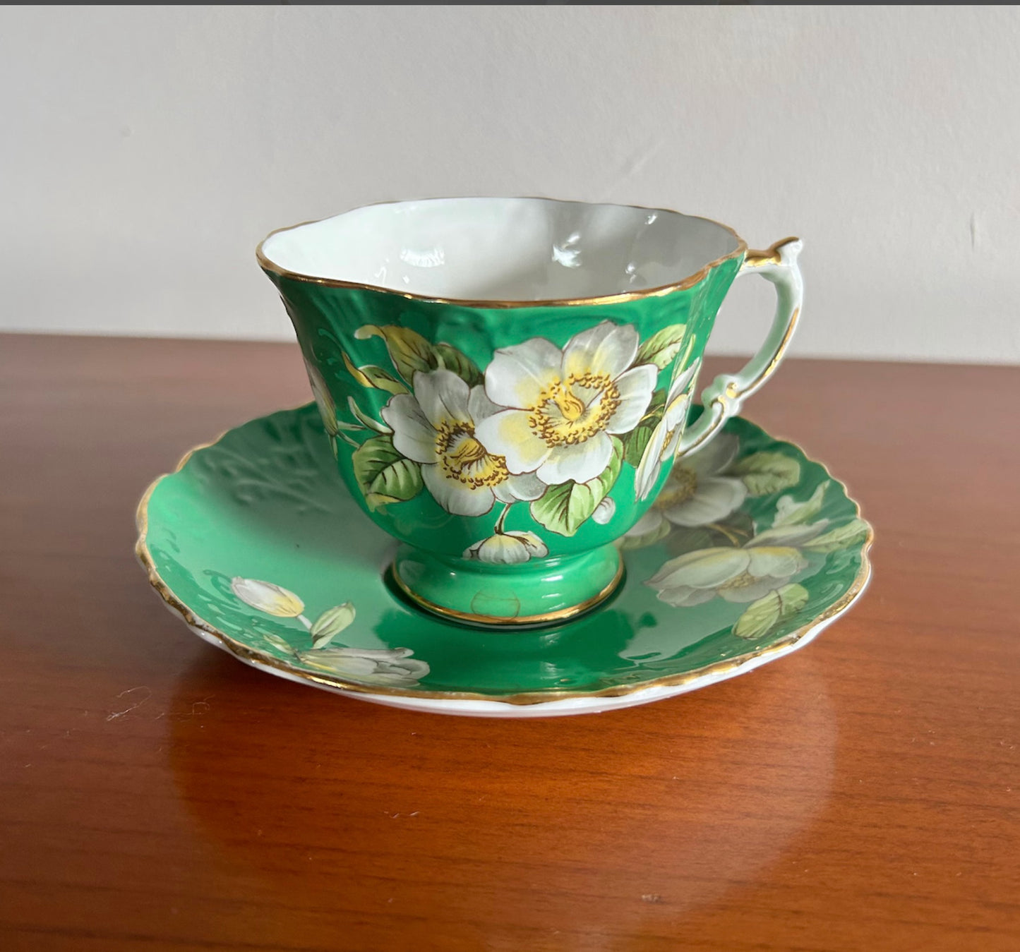 Aynsley Fine China Dogwood Tea Cup and Saucer In Stunning Green Pattern Rare British 1930’s Art Deco Teacup and saucer